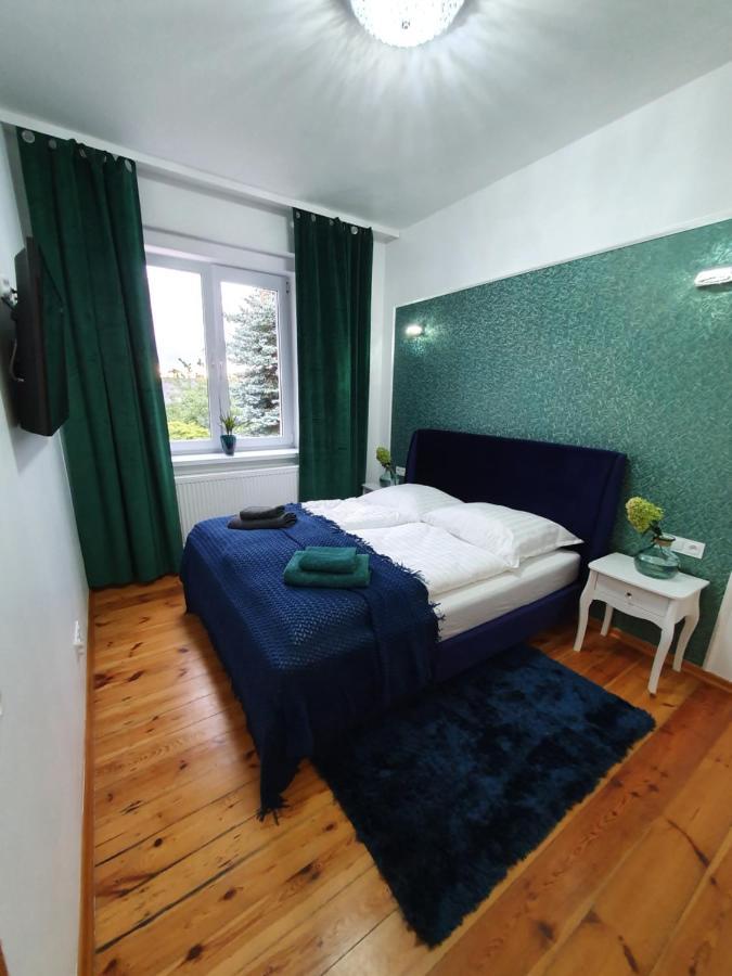 Pod Wieza Apartment *
